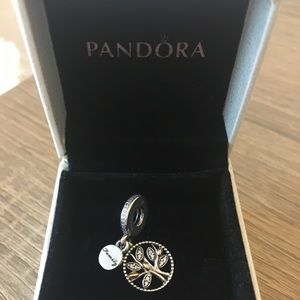Pandora family tree charm